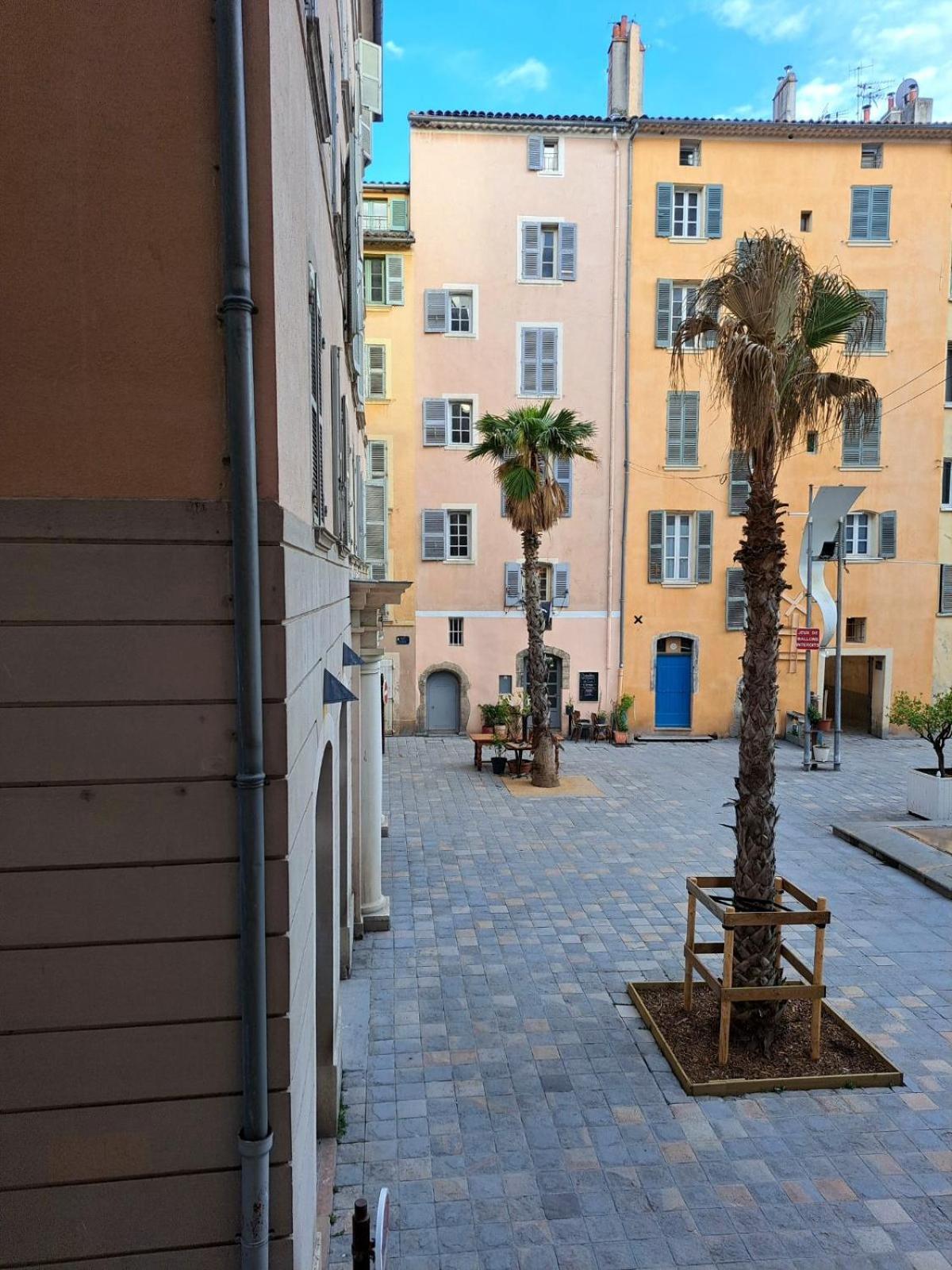 Апартаменты T2 Proche Du Port, Zone Pietonne Тулон Экстерьер фото